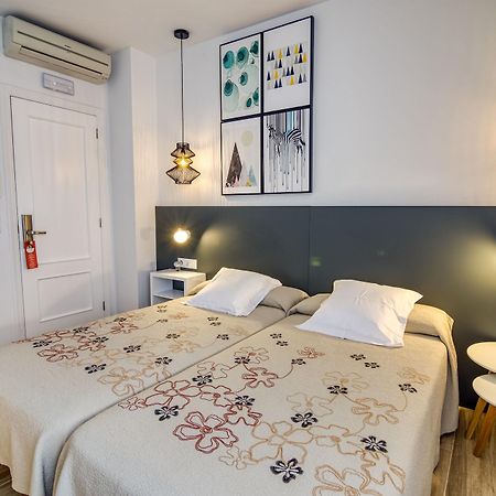 Hostal La Isla Mahón Eksteriør bilde