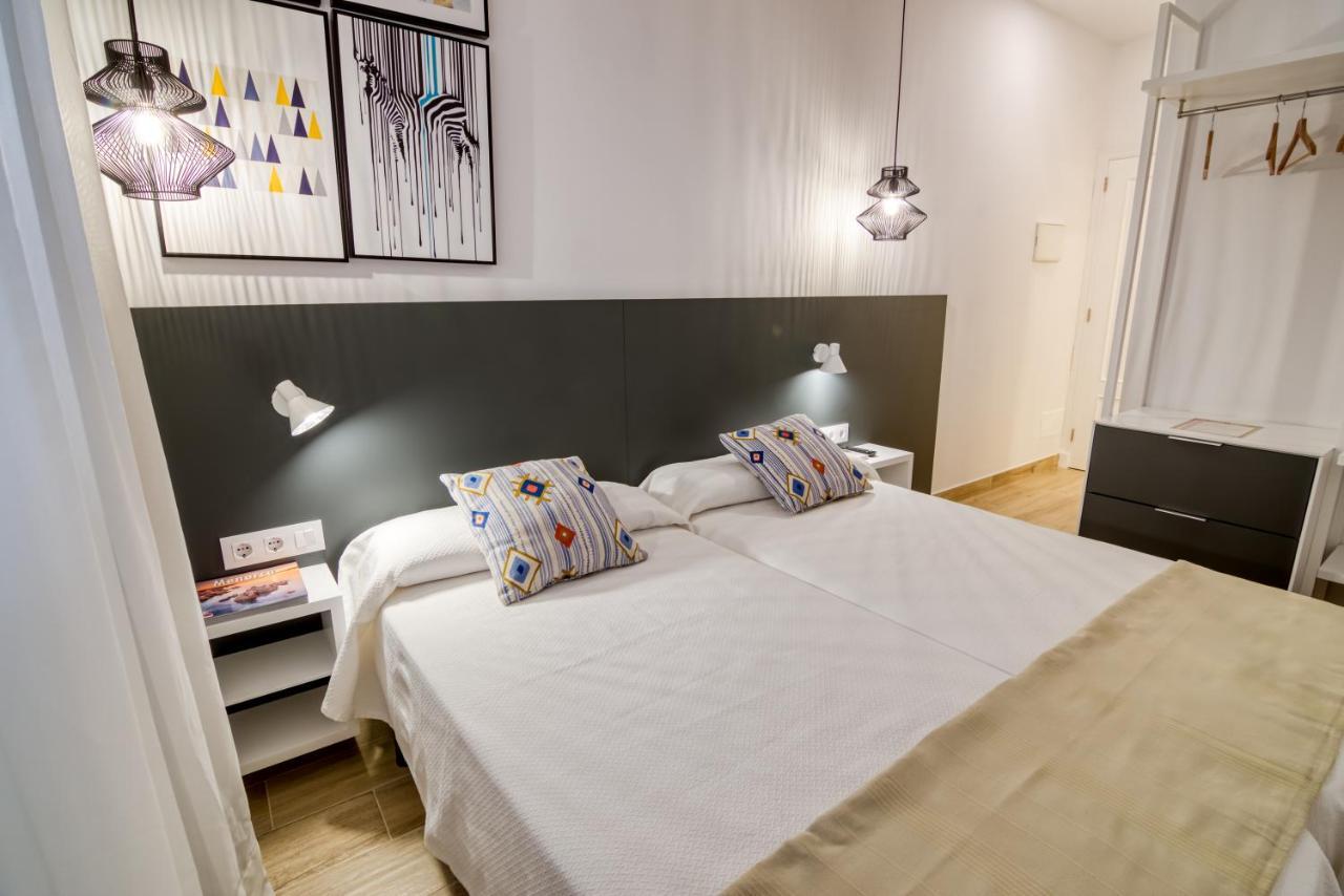 Hostal La Isla Mahón Eksteriør bilde