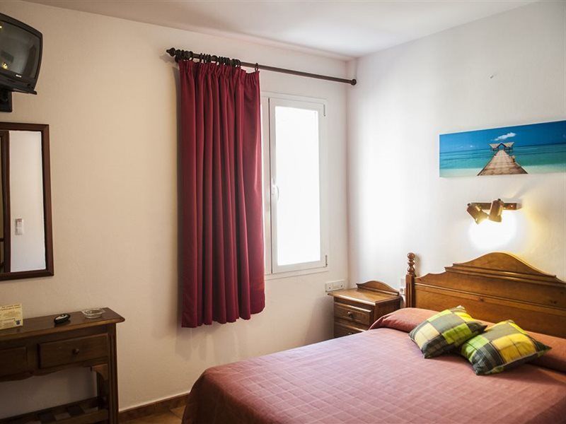 Hostal La Isla Mahón Eksteriør bilde