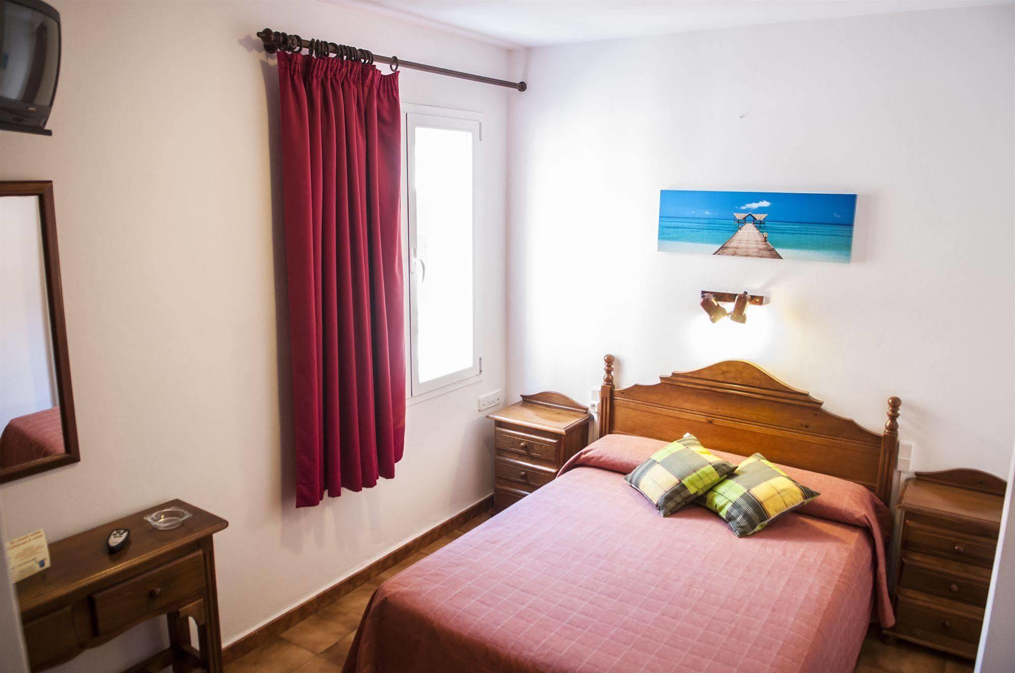 Hostal La Isla Mahón Eksteriør bilde
