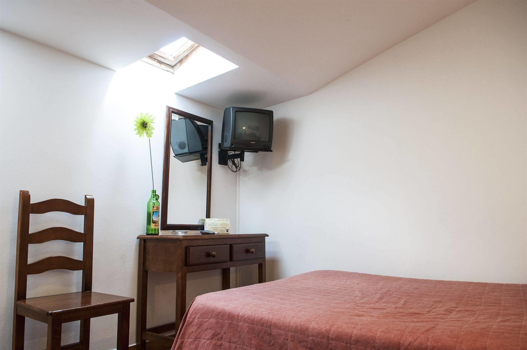 Hostal La Isla Mahón Eksteriør bilde