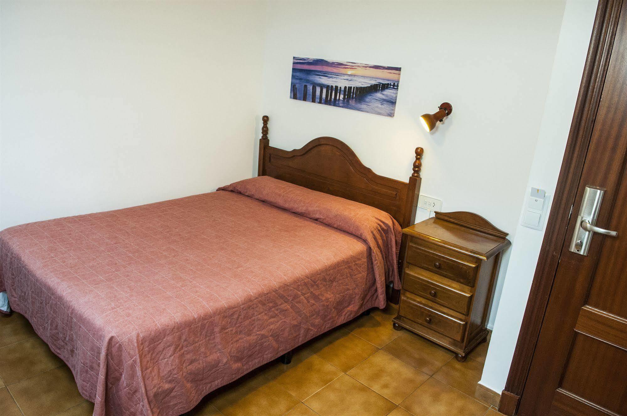 Hostal La Isla Mahón Eksteriør bilde